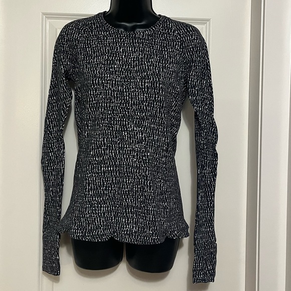 Lululemon long sleeve (excellent condition) - Picture 1 of 6